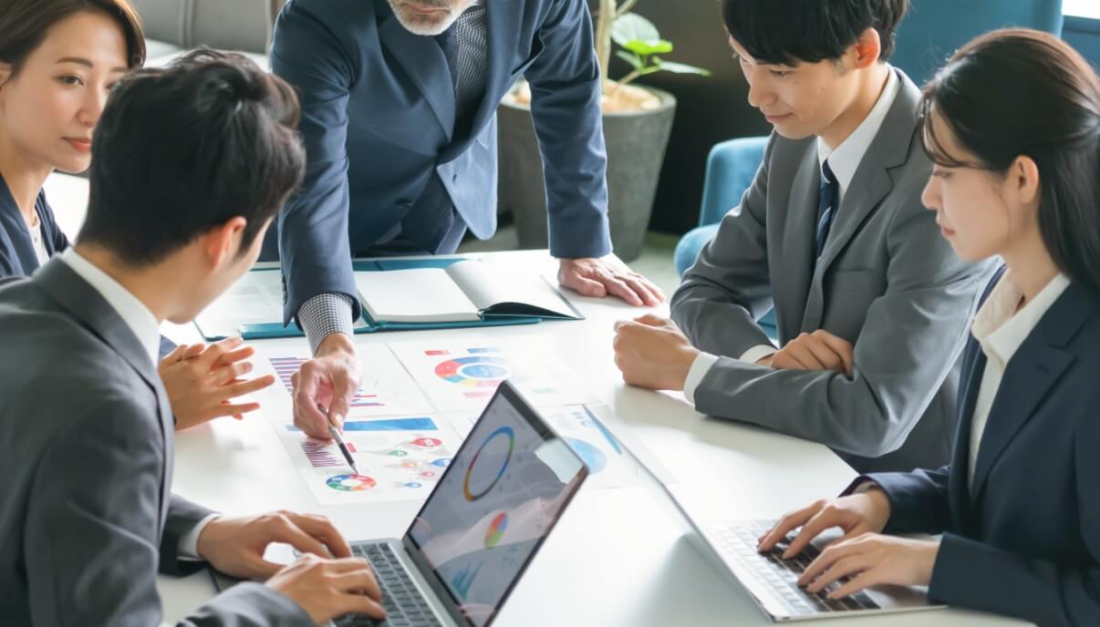 緻密なターゲット分析によるマーケティング思考で課題を解決