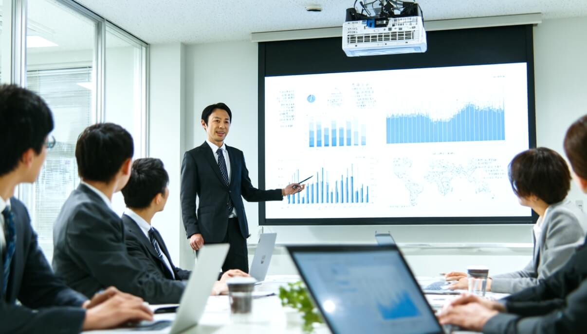 社内外で共有・再利用しやすい資料として活用できる