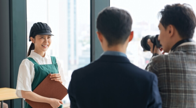 インタビュー動画