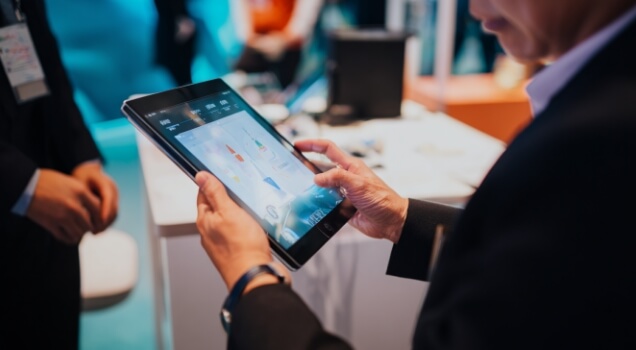 展示会での商談・営業活動