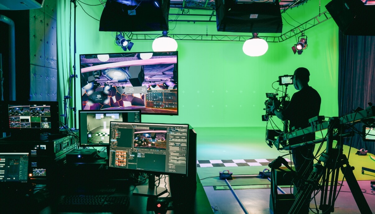 自社スタジオ・最新機材を完備