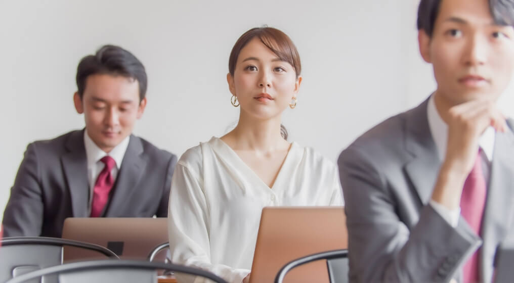 営業・研修などの複数用途に展開