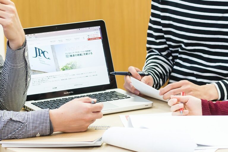 動画マニュアル、紙マニュアルとの違い